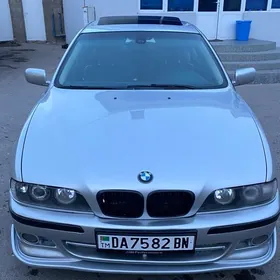 BMW E39 2001