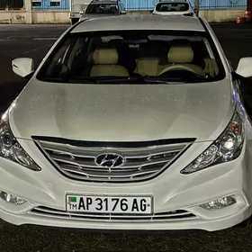 Hyundai Sonata 2012