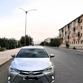 Toyota Camry 2016