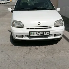 Renault Clio 1990