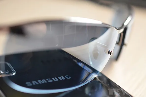 Samsung Apple Vision Pro bilen bäsleşjek Galaxy Glass äýnegini işläp düzýär
