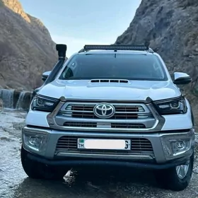 Toyota Hilux 2021