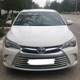 Toyota Camry 2017