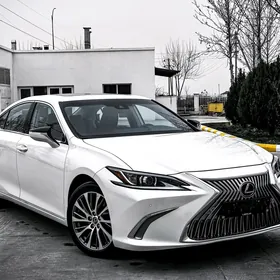 Lexus ES 350 2019