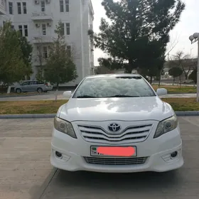 Toyota Camry 2011