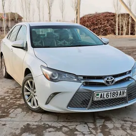 Toyota Camry 2015