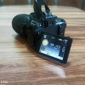 Nikon D5100  18-105mm