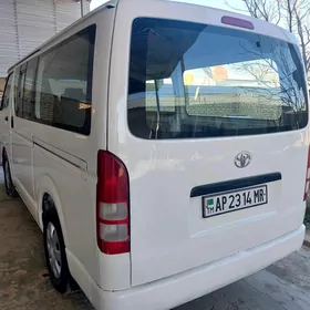 Toyota Hiace 2006