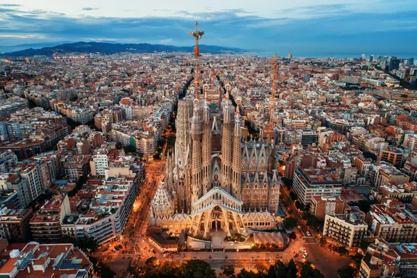 Barselonada 144 ýyldan soň Sagrada Familiýa ybadathanasynyň gurluşygy tamamlanar
