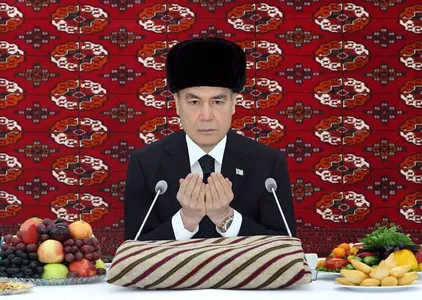 Gurbanguly Berdimuhamedow Änewde açylan täze metjidiň aýratynlyklary barada gürrüň berdi