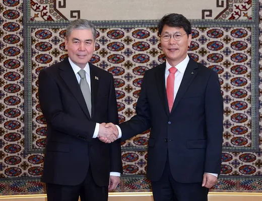 Гурбангулы Бердымухамедов встретился с президентом Hyundai Engineering