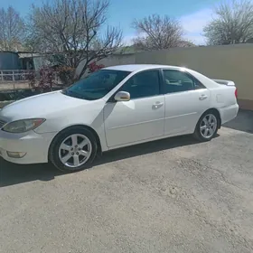 Toyota Camry 2004