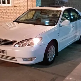 Toyota Camry 2004