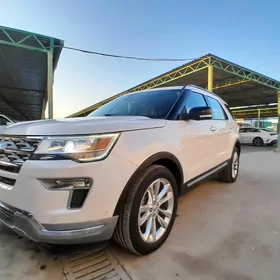 Ford Explorer 2019