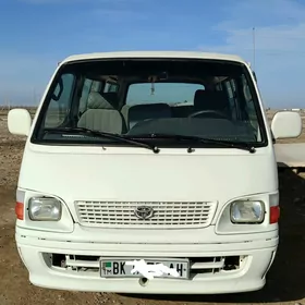 Toyota Hiace 2004