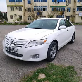 Toyota Camry 2010