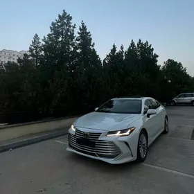 Toyota Avalon 2019