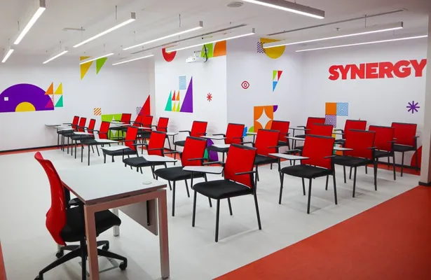 Университет «Синергия» в Дубае предлагает 50 мест для туркменских студентов