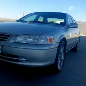 Toyota Camry 2000