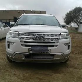 Ford Explorer 2019