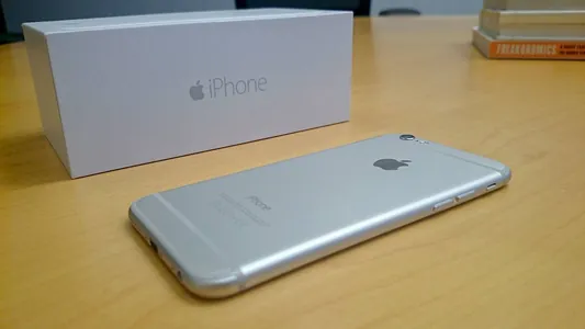 Apple iki sany enjamyny resmi taýdan könelişen diýip yglan etdi