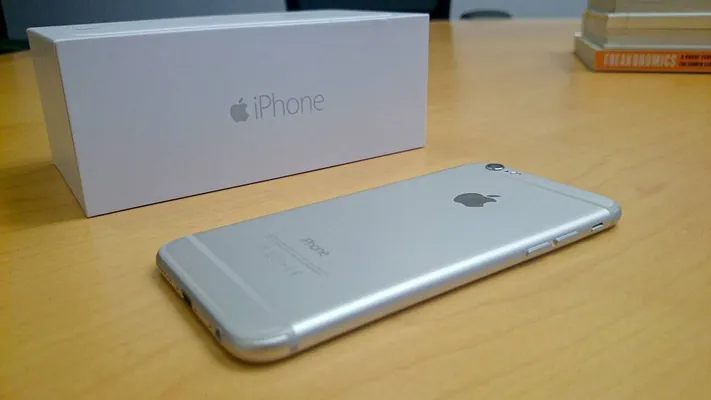 Apple iki sany enjamyny resmi taýdan könelişen diýip yglan etdi