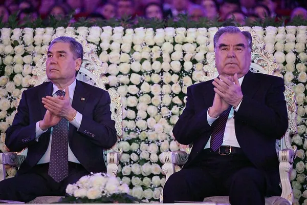 В Душанбе состоялся концерт деятелей искусства Таджикистана и Туркменистана