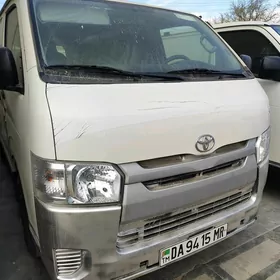 Toyota Hiace 2023