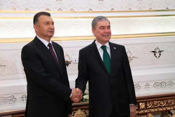 Гурбангулы Бердымухамедов провел переговоры с премьер-министром Таджикистана