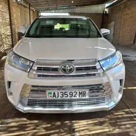 Toyota Highlander 2019