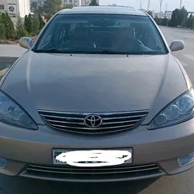 Toyota Camry 2003