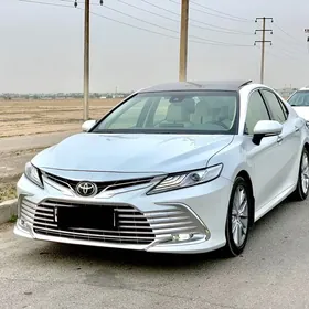 Toyota Camry 2022