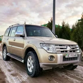 Mitsubishi Pajero 2007