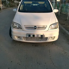 Opel Zafira 2002