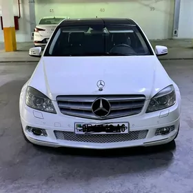 Mercedes-Benz C-Class 2010