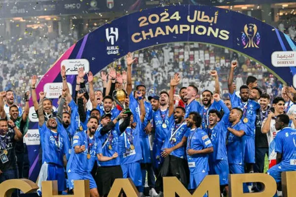 «Аль-Хиляль» разгромил «Аль-Иттихад» и завоевал Суперкубок Саудовской Аравии