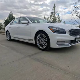 Kia K900 2019