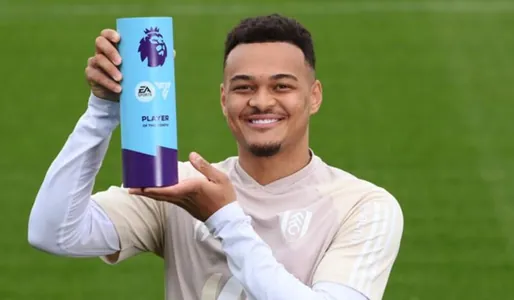 “Fulhemiň” oýunçysy Munis Angliýanyň çempionatynda aýyň futbolçysy saýlandy