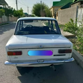 Lada 2103 1980