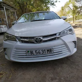 Toyota Camry 2016