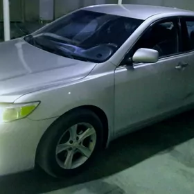 Toyota Camry 2010