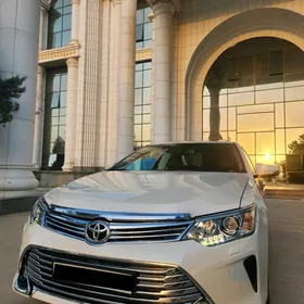 Toyota Camry 2017