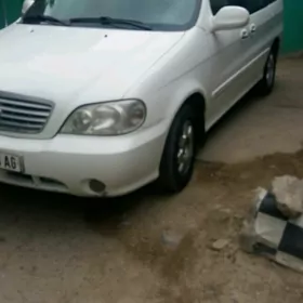 Kia Carnival 2002