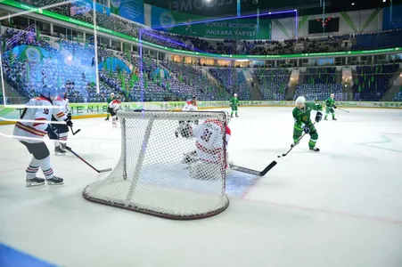 8:1. «Galkan» Aşgabatdaky hokkeý ýaryşynyň birinji oýnunda Bahreýniň toparyny ýeňdi