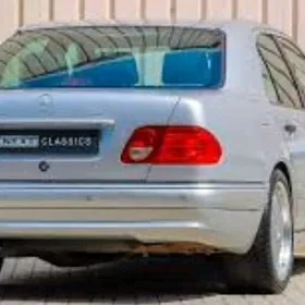 Mercedes E320 yz fara