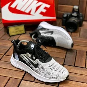 Nike Triko model