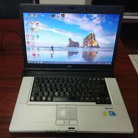 Ноутбук Fujitsu LB E780 Core i3 1gen/4gb/320gb