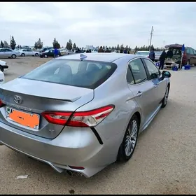 Toyota Camry 2020