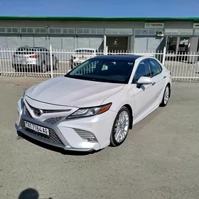 Toyota Camry 2018