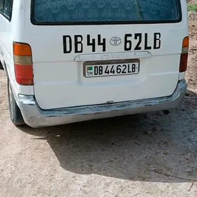 Toyota Hiace 2004